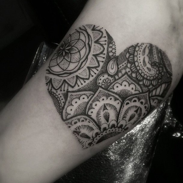Henna Art In Heart Tattoo Womens Forearms