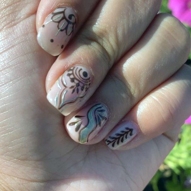 Henna Nails Feminine Ideas