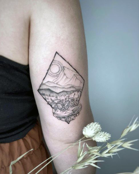 Hiking Tattoo Feminine Designs