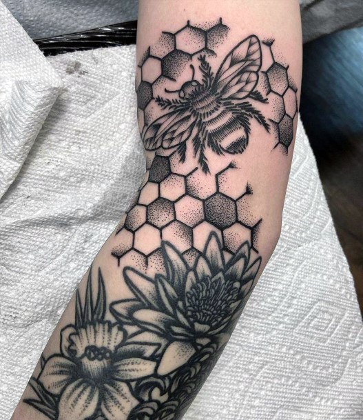 Honeycomb Womens Tattoo Designs