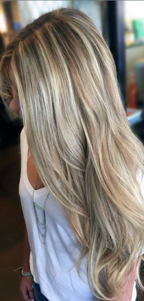 Hottest Long Blonde Highlighted And Layered Hairstyles For Women