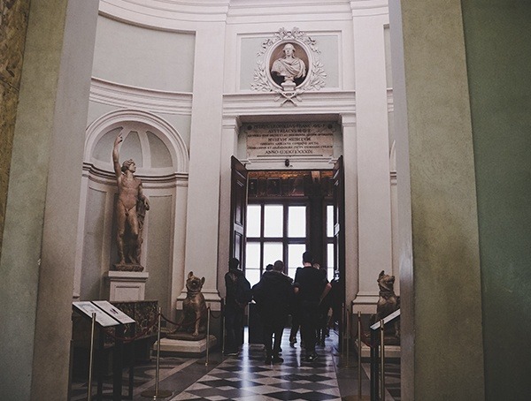 How To Travel To Uffizi Gallery Art Museum