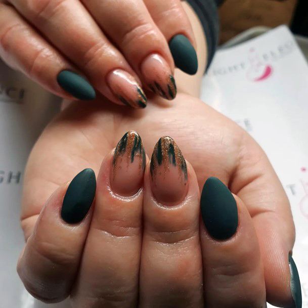 Hunter Green Female Nail Designs