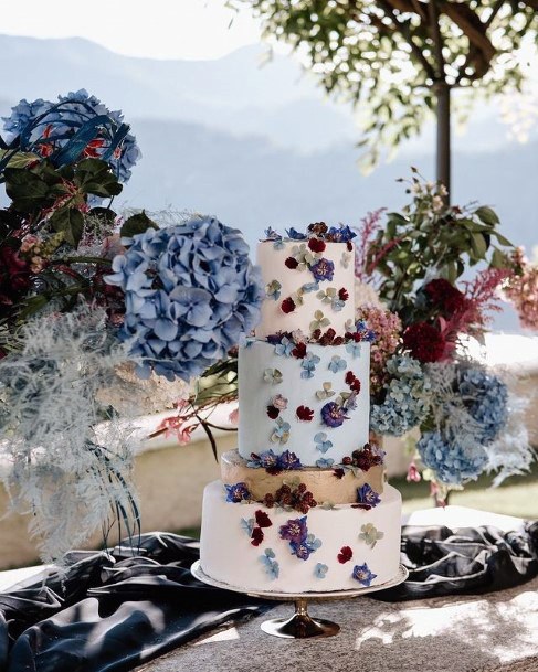 Hydrangea Wedding Flowers On Cake