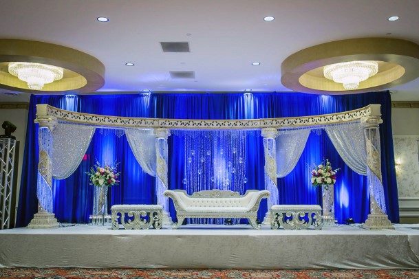 Illustrious Blue Wedding Stage Decorations