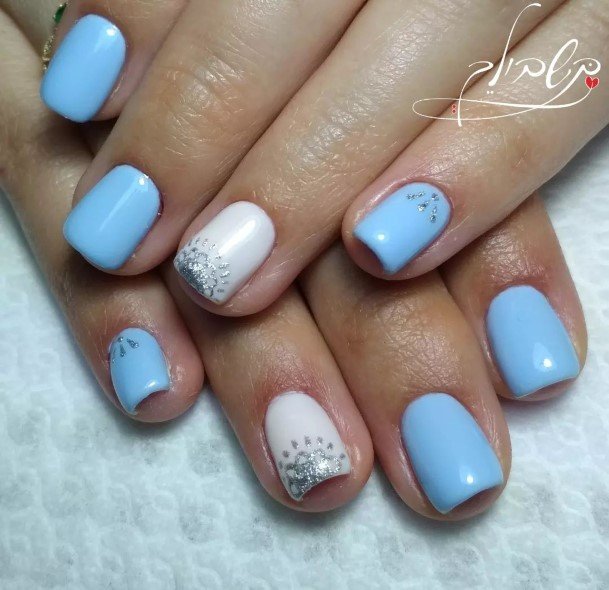 Impressive Ladies Azure Nail