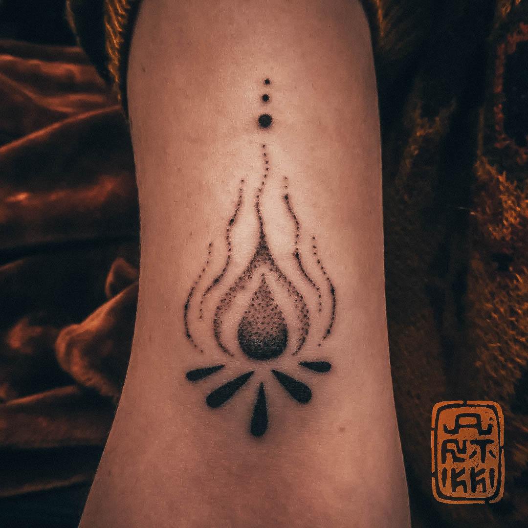 Impressive Ladies Campfire Tattoo