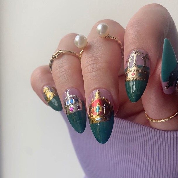 Impressive Ladies Crown Nail