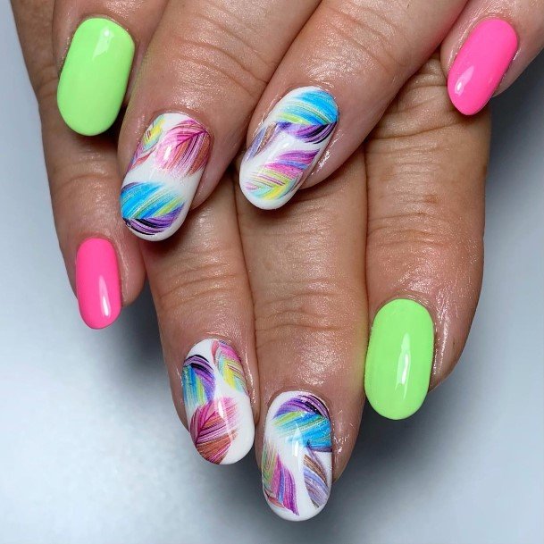 Impressive Ladies Feather Nail