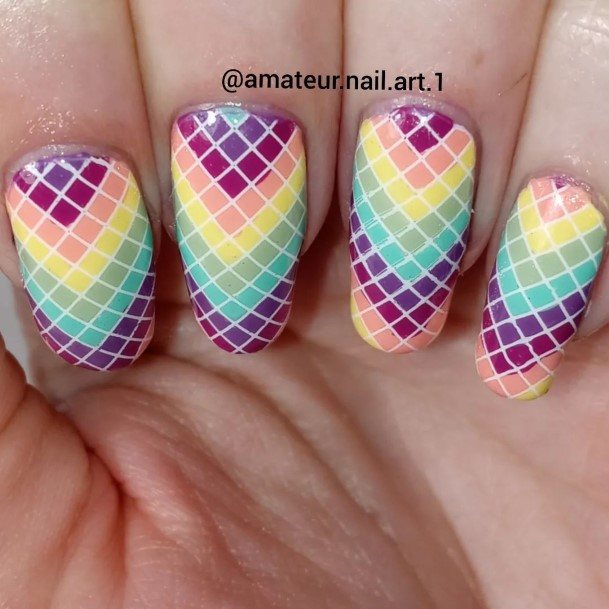 Impressive Ladies Geometric Nail