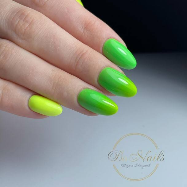 Impressive Ladies Green And Yellow Nail