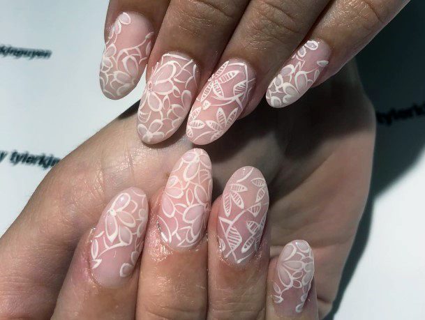 Impressive Ladies Lace Nail