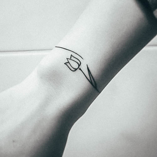 Impressive Ladies Minimalist Tattoo