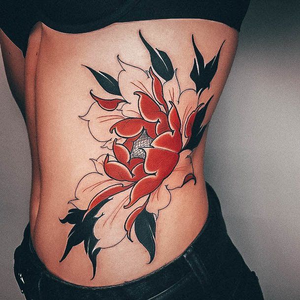 Impressive Ladies Neo Traditional Tattoo Ribcage Side Flower