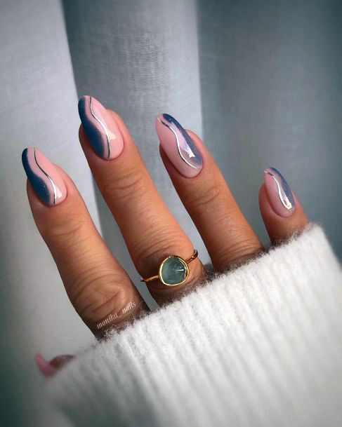 Impressive Ladies Silver Dress Nail