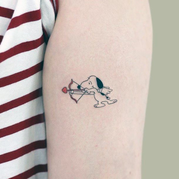 Impressive Ladies Snoopy Tattoo