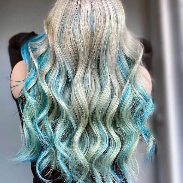 Impressive Ladies Turquoise Ombre Hairstyles