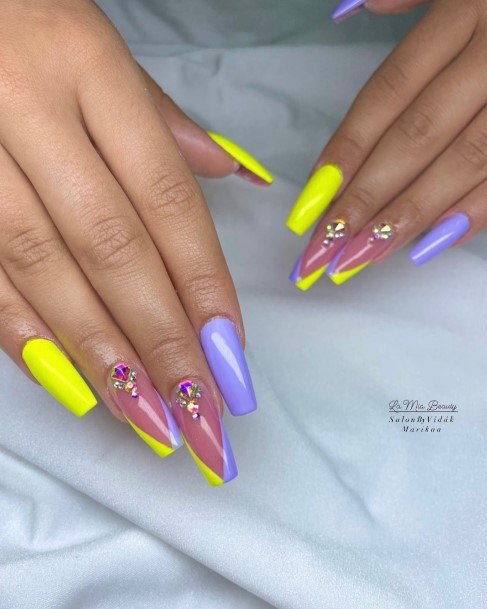 Impressive Ladies Yellow With Diamonds Nail