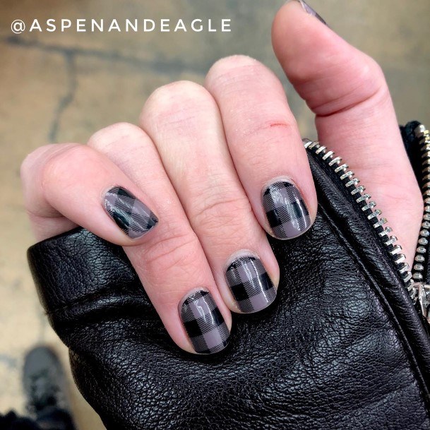 Incredible Black And Grey Nail For Ladies