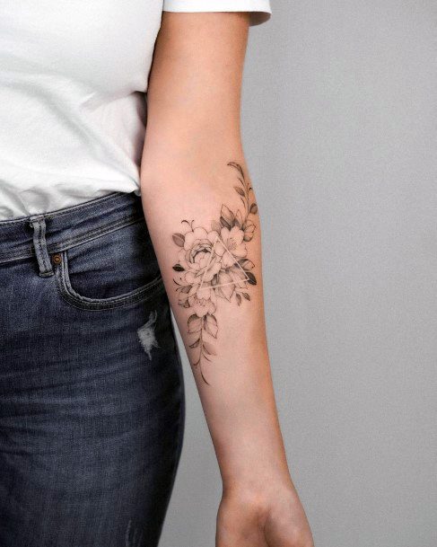 Incredible Bouquet Tattoo For Ladies