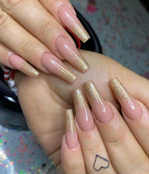 Incredible Gold Nail For Ladies