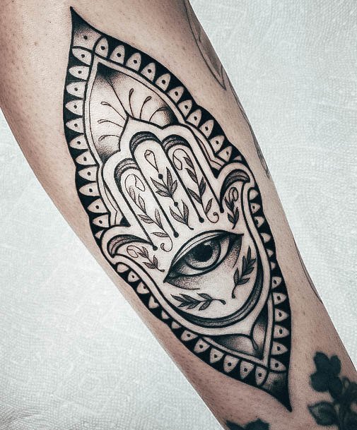 Incredible Hamsa Tattoo For Ladies