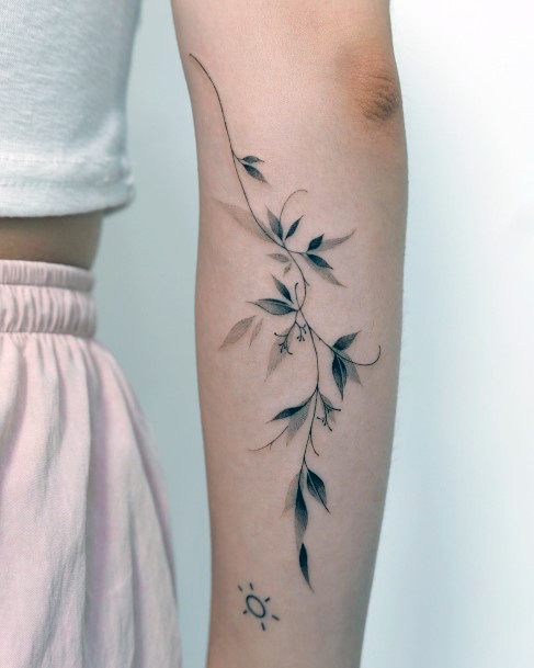 Incredible Leaf Tattoo For Ladies