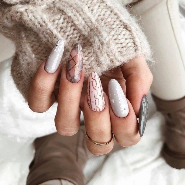 Incredible Light Nail For Ladies