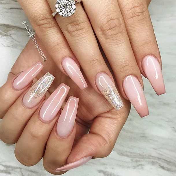 Incredible Light Nude Fingernail For Ladies