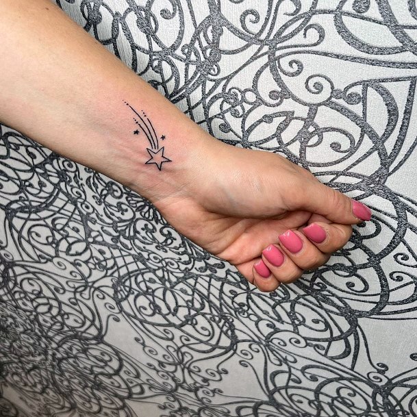 Incredible Shooting Star Tattoo For Ladies