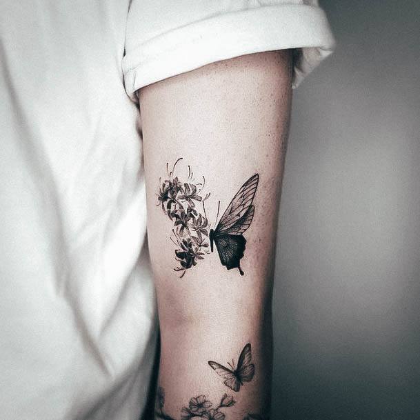 Incredible Small Flower Tattoo For Ladies