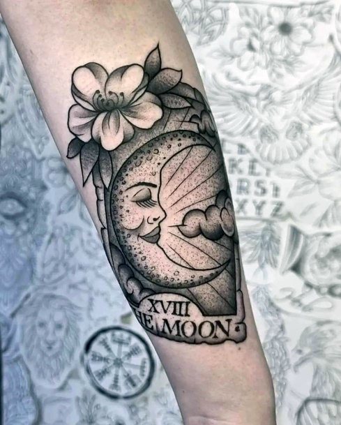 Incredible Tarot Card Tattoo For Ladies