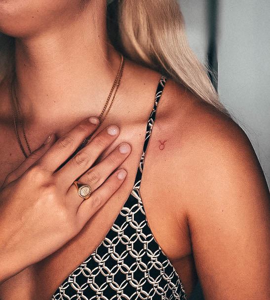 Incredible Tiny Tattoo For Ladies