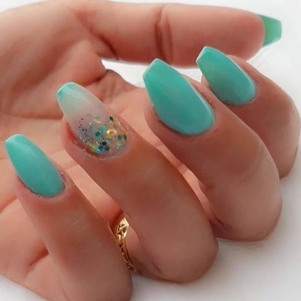 Incredible Turquoise Ombre Fingernail For Ladies