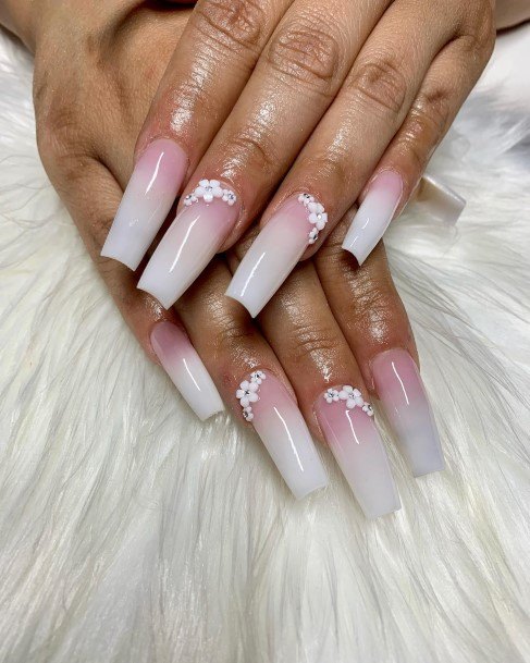 Incredible White Ombre Fingernail For Ladies