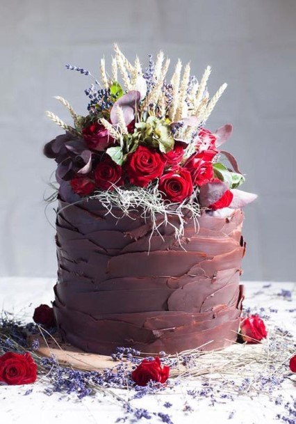 Inviting Chocolate Wedding Cake