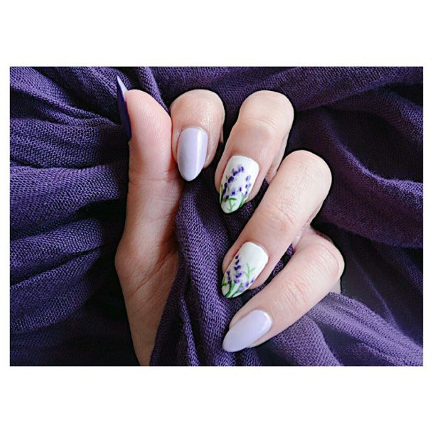 Ivory Nails With Spring Flowers Women