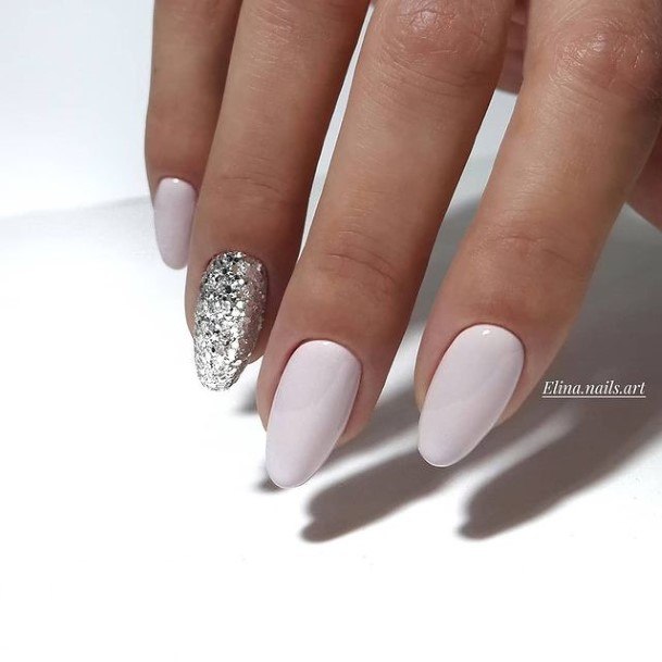 Ivory Womens Feminine Ivory Nails