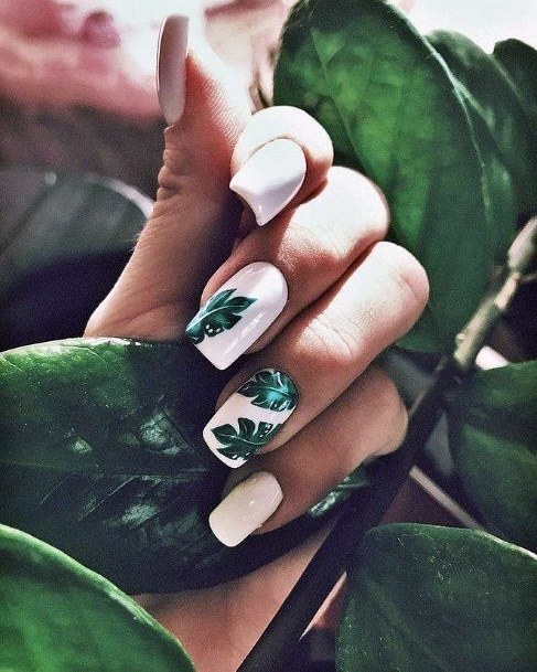 Jade Green Leaves Tropical Nails Women