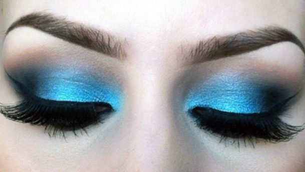 Jewel Of The Ocean Blue Womens Eyeshadow