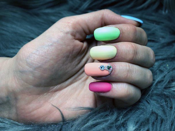 Juicy Colorful Nail Ideas For Women