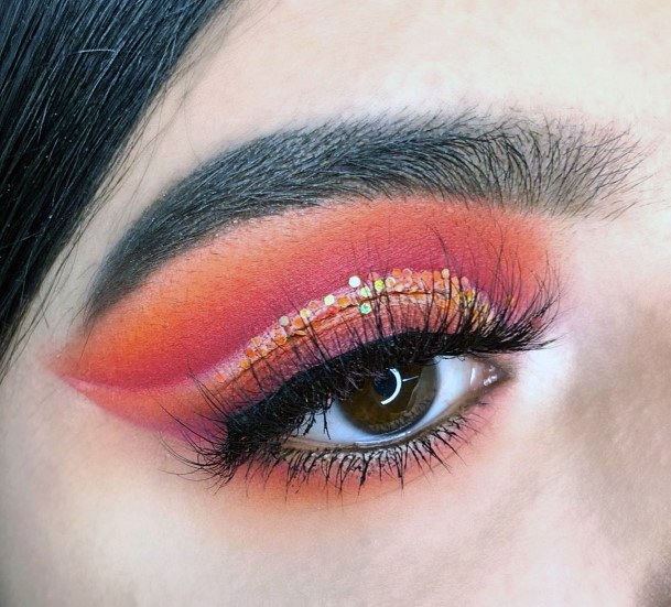 Juicy Grapefruit Hued Glitter Eyeshadow