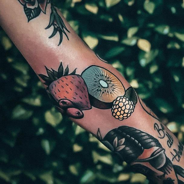 Kiwi Female Tattoo Designs