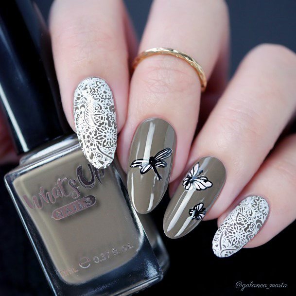 Lace Nail Feminine Designs