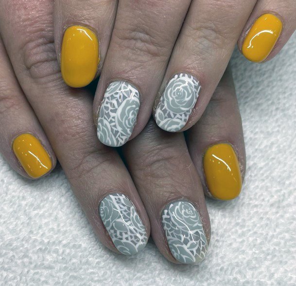 Lace Nail For Ladies