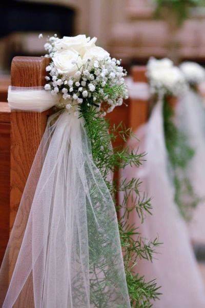 Lacy Deorations Winter Wedding Flowers