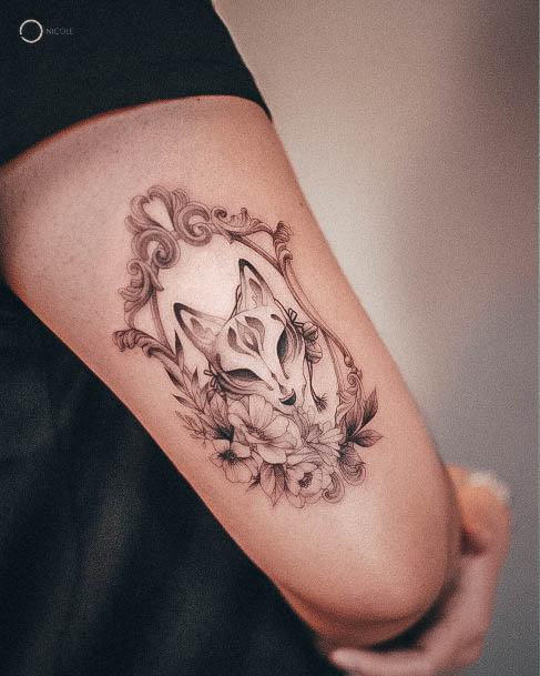 Ladies Fox Tattoo Design Inspiration