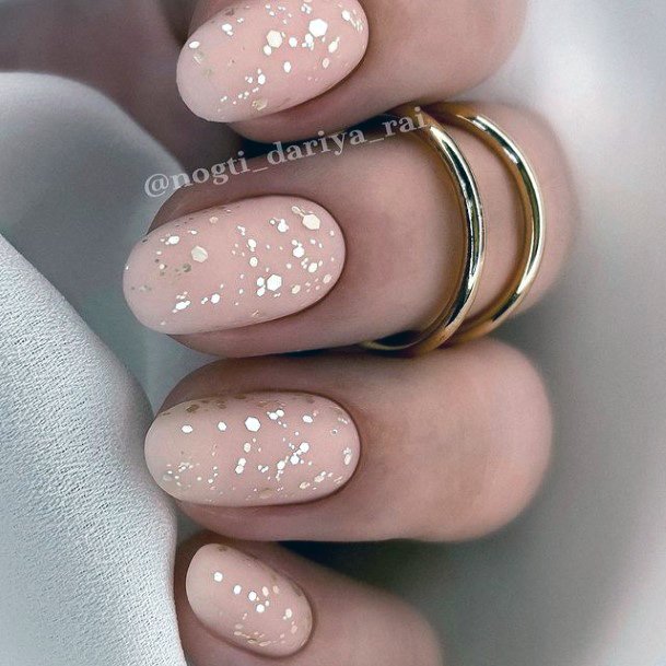 Ladies Gold Dress Nail Design Inspiration