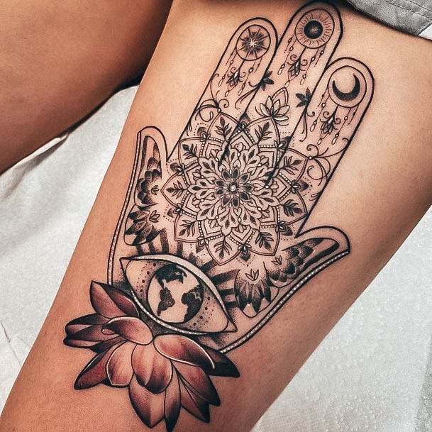 Ladies Hamsa Tattoo Design Inspiration