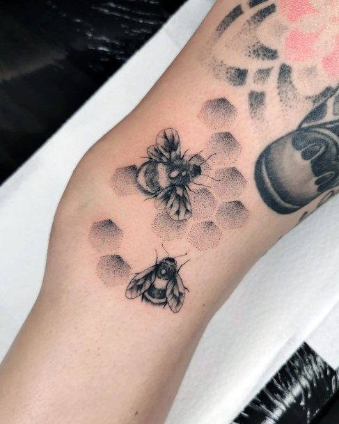 Ladies Honeycomb Tattoo Design Inspiration